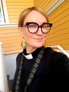 Tuomiorovasti Satu Saarinen Oulu Pride -viikon 2025 suojelija