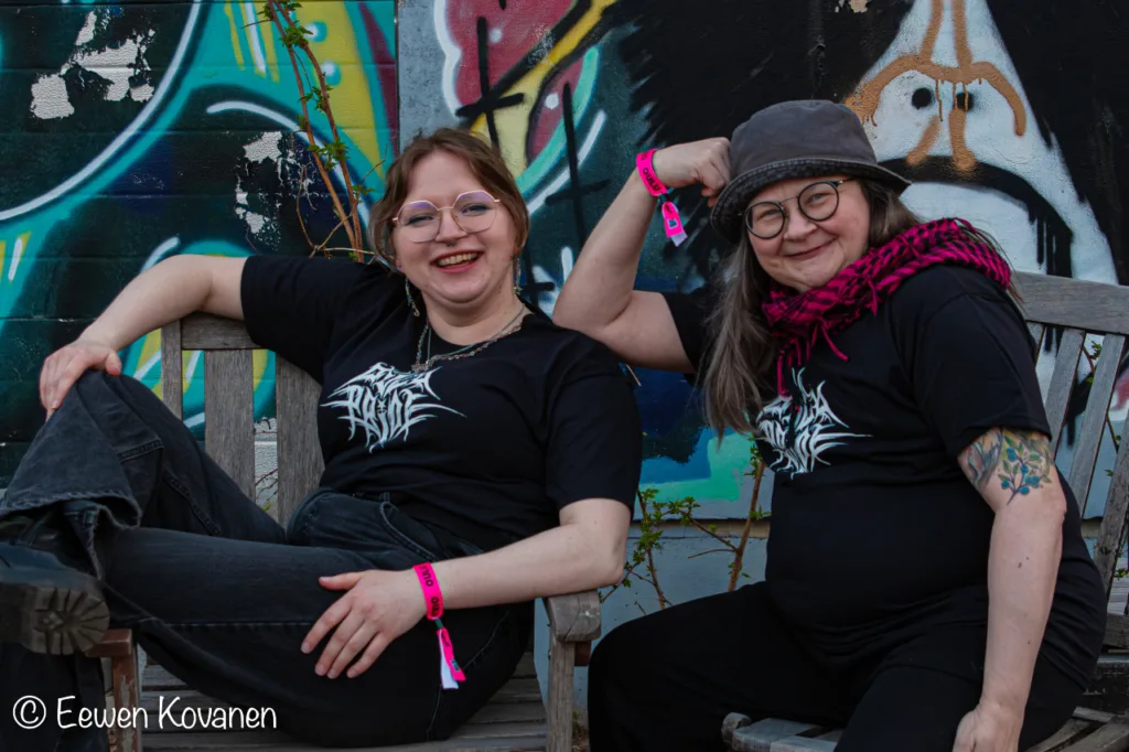 Oulu Pride Black Edition -tuotteet myytävänä Oulu Priden nettikaupasta
